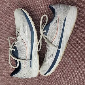 SAUCONY Guide 14 Womens Running Shoes - Size 9.5